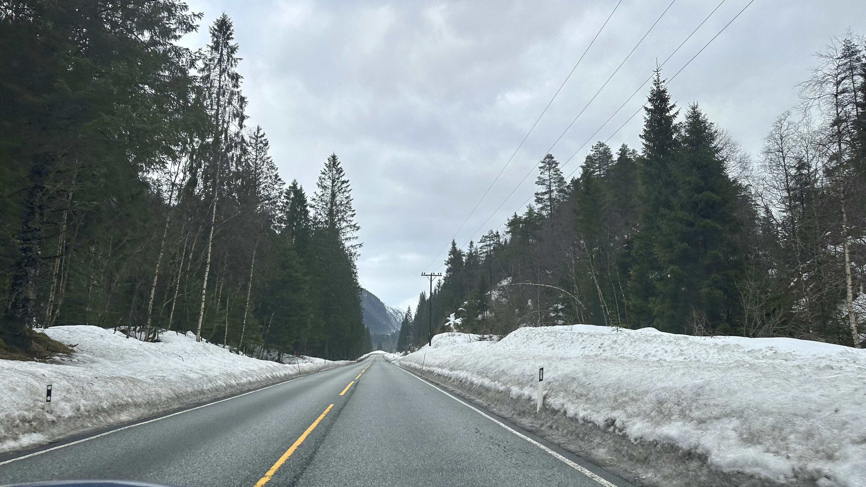 Porsche Taycan Taycan to Tromsø Road Trip – Winter 2023 (Arctic Norway) 52690302464_4081725bc3_4k