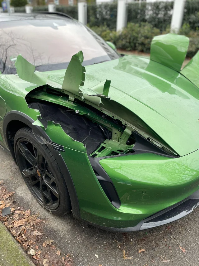 Porsche Taycan Taycan headlights stolen in worst possible way 🤢 GEjbgVOX0AEw2Da