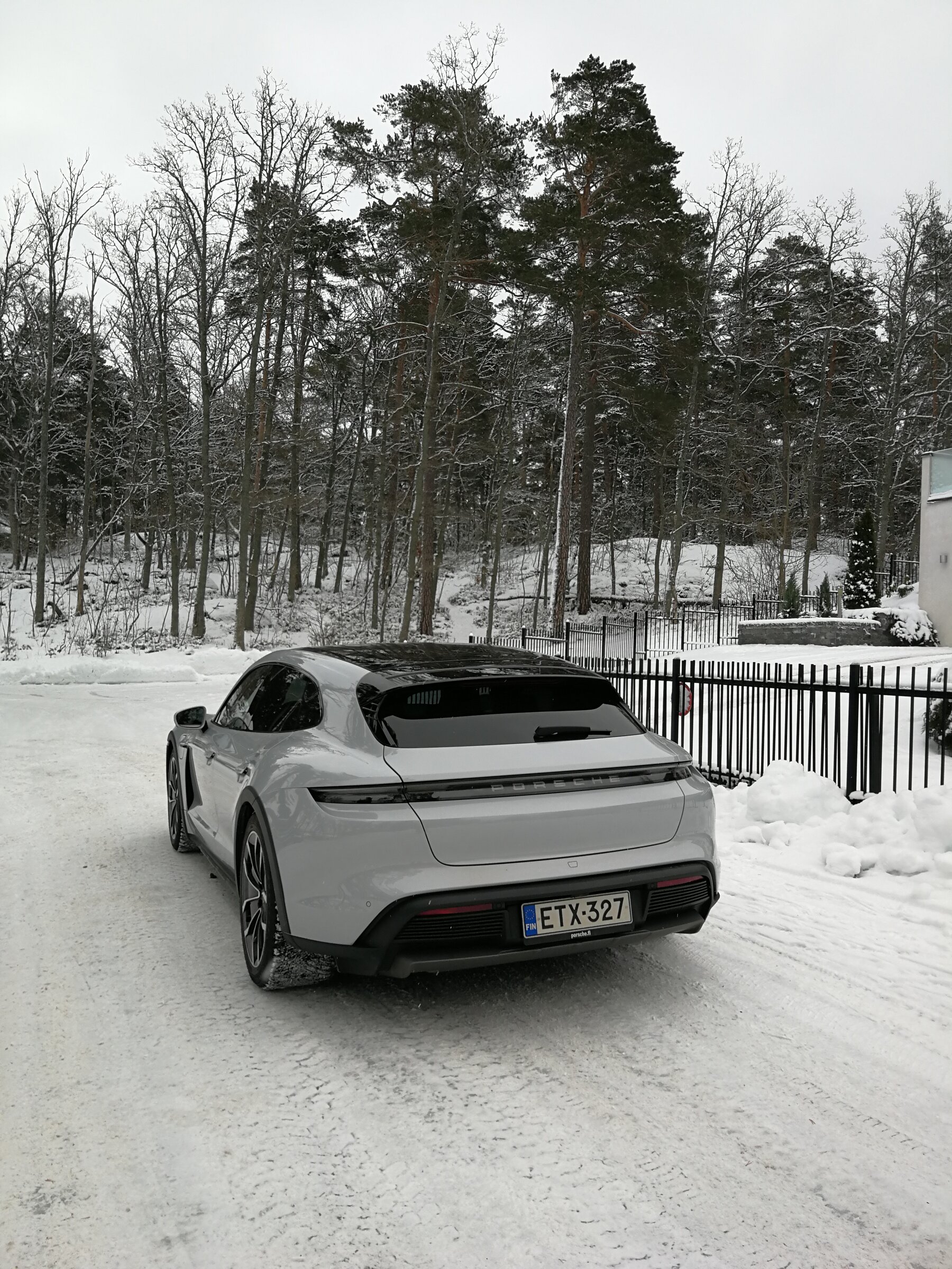 Porsche Taycan GTS Sport Turismo color ? IMG_20220204_112156