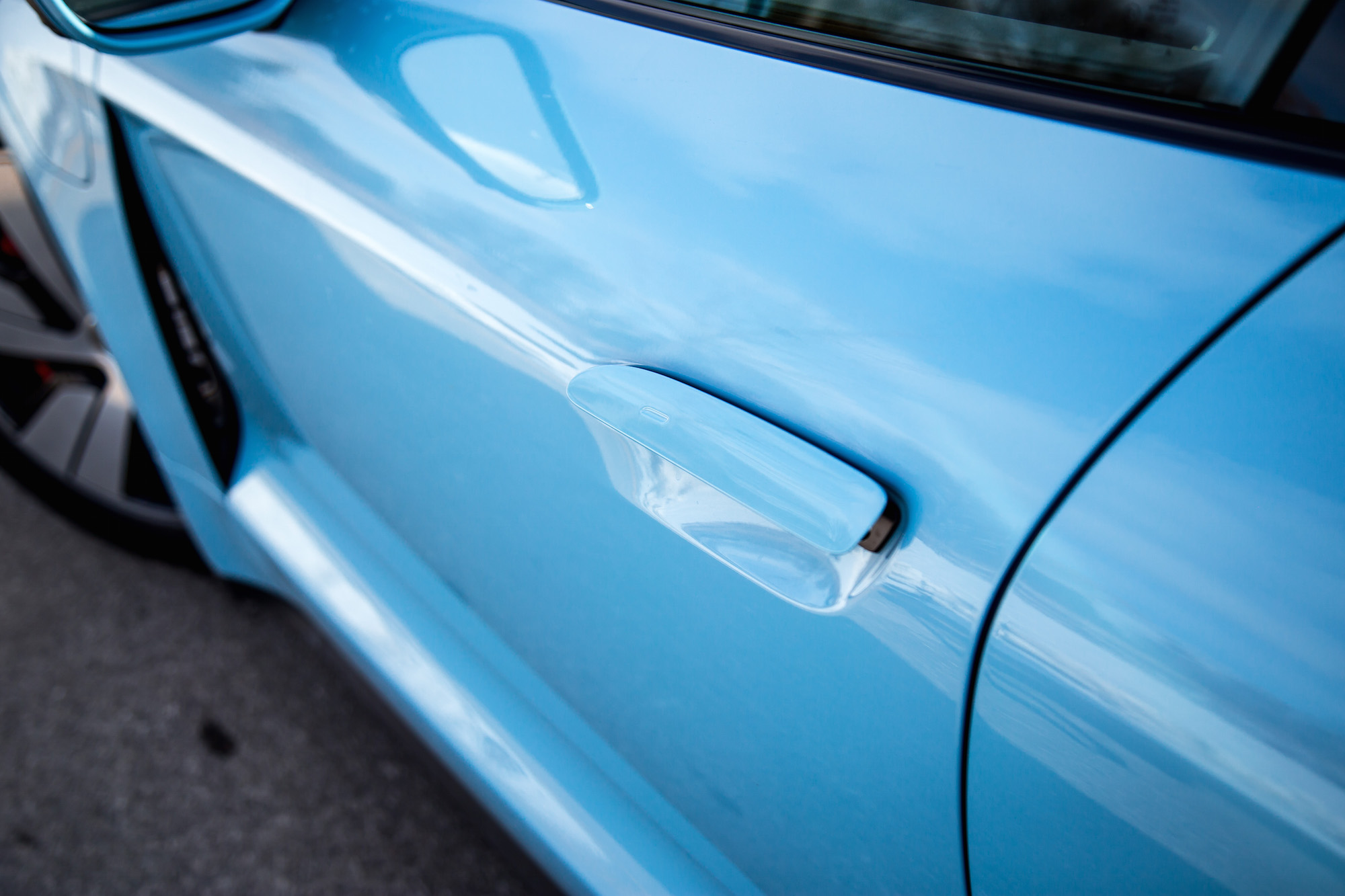 Issue Bulletin Taycan Vehicle Unlocks Itself Immediately After